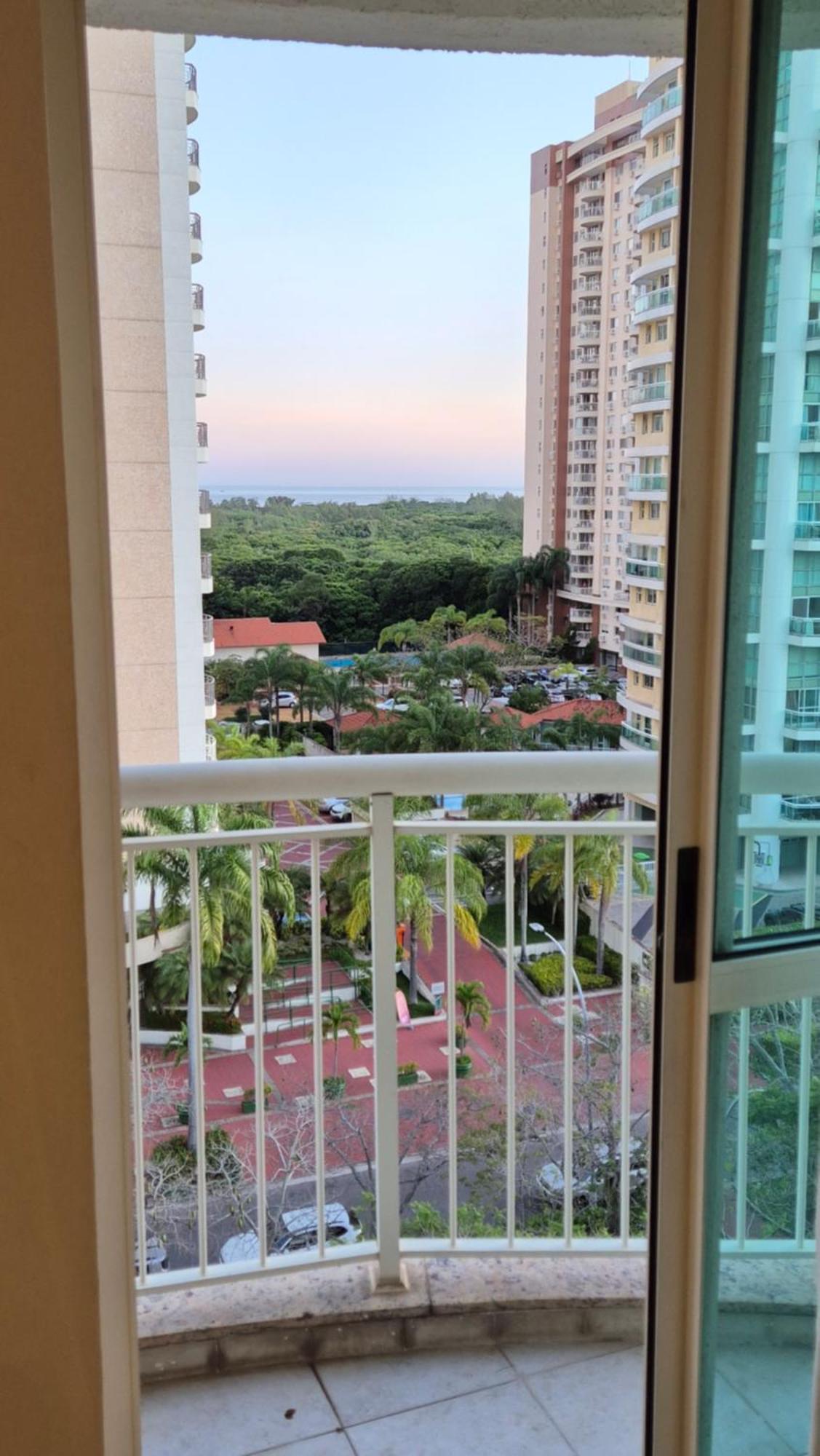 Plaza Barra First -