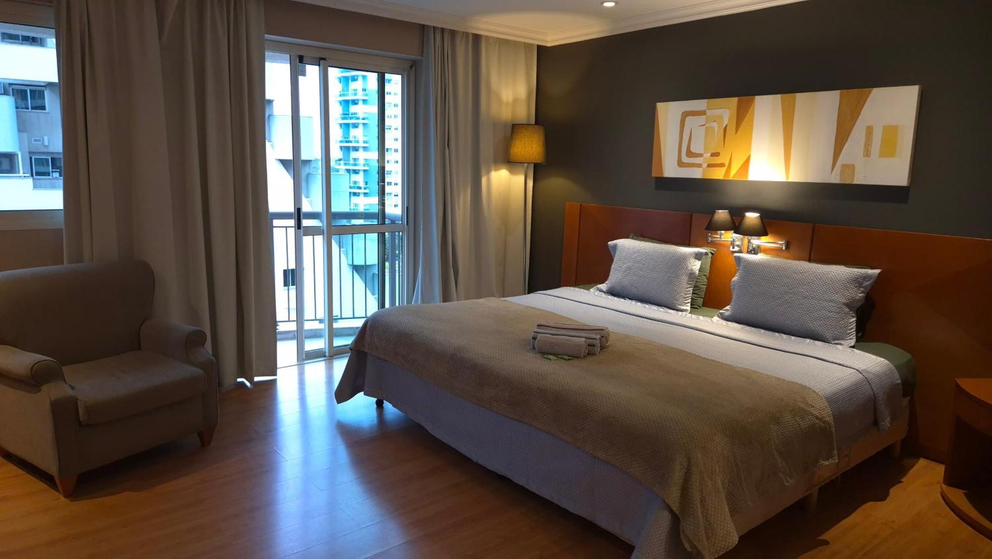 Aparthotel Plaza Barra First - *