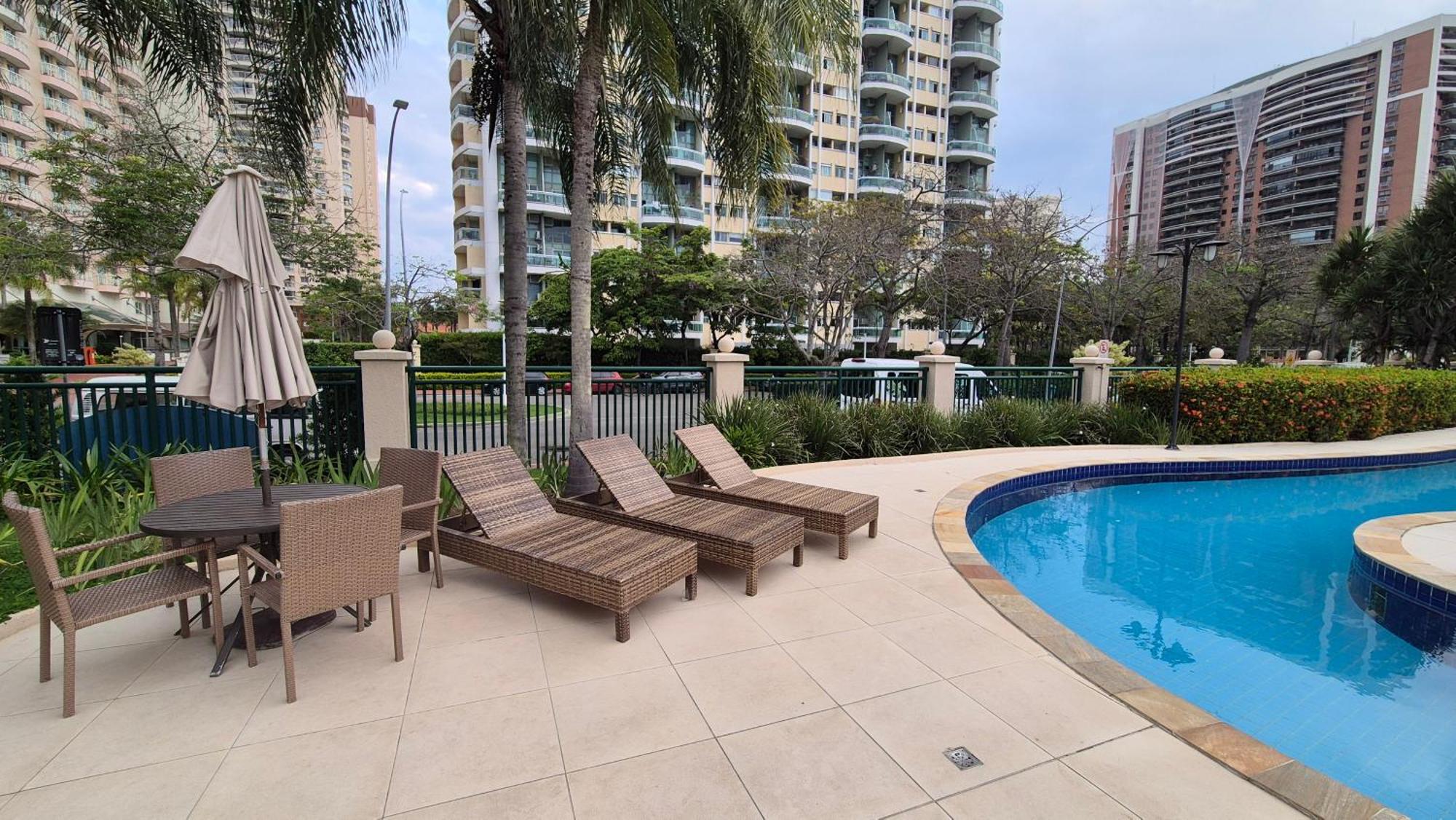 Plaza Barra First -